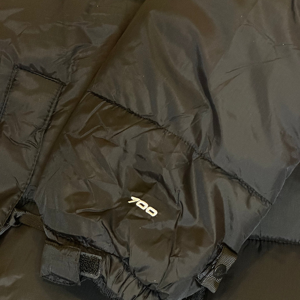 Juoda Puffer Striukė