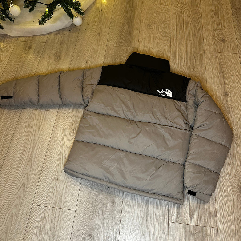 Pilka Puffer Striukė