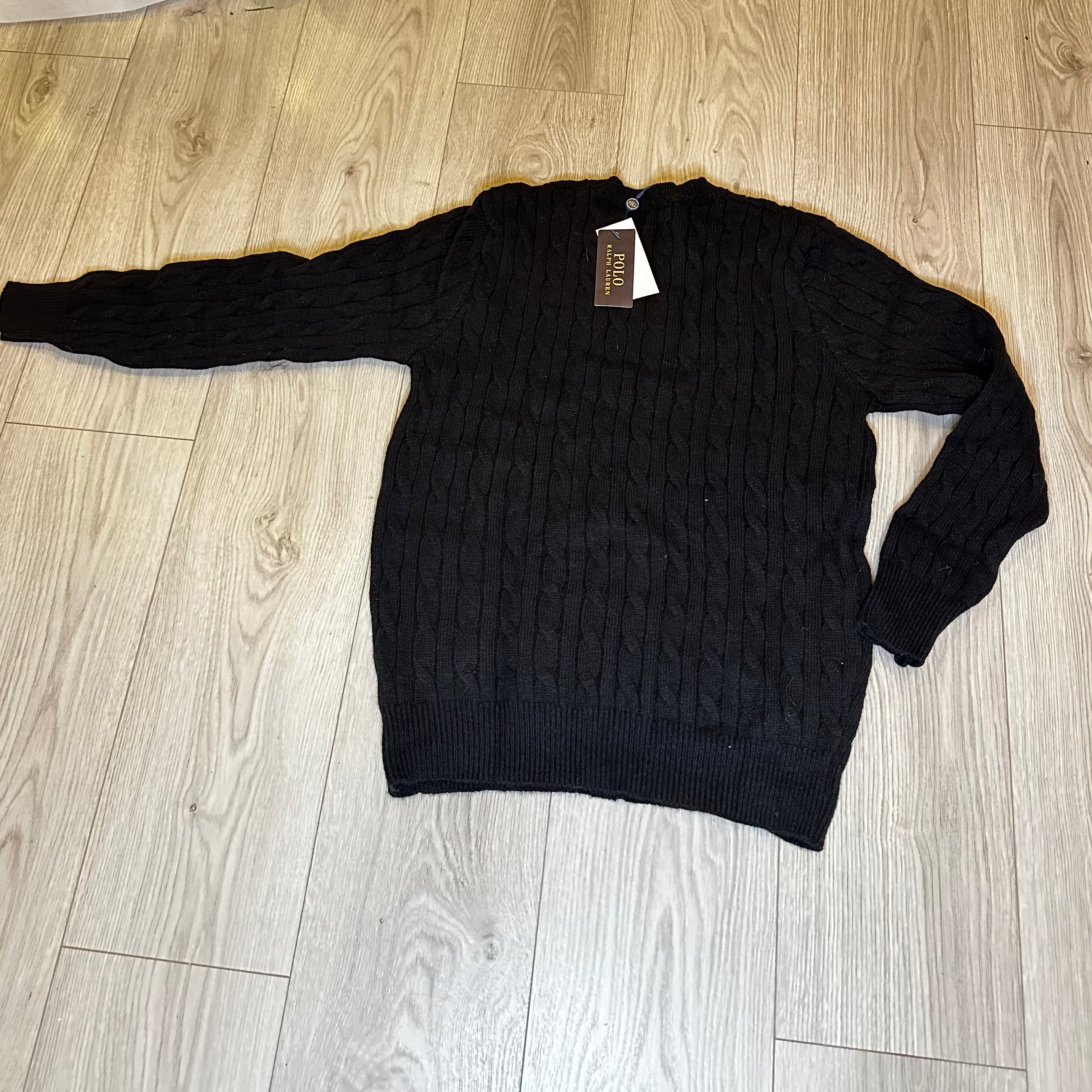 Juodas Cable Knit Megztinis